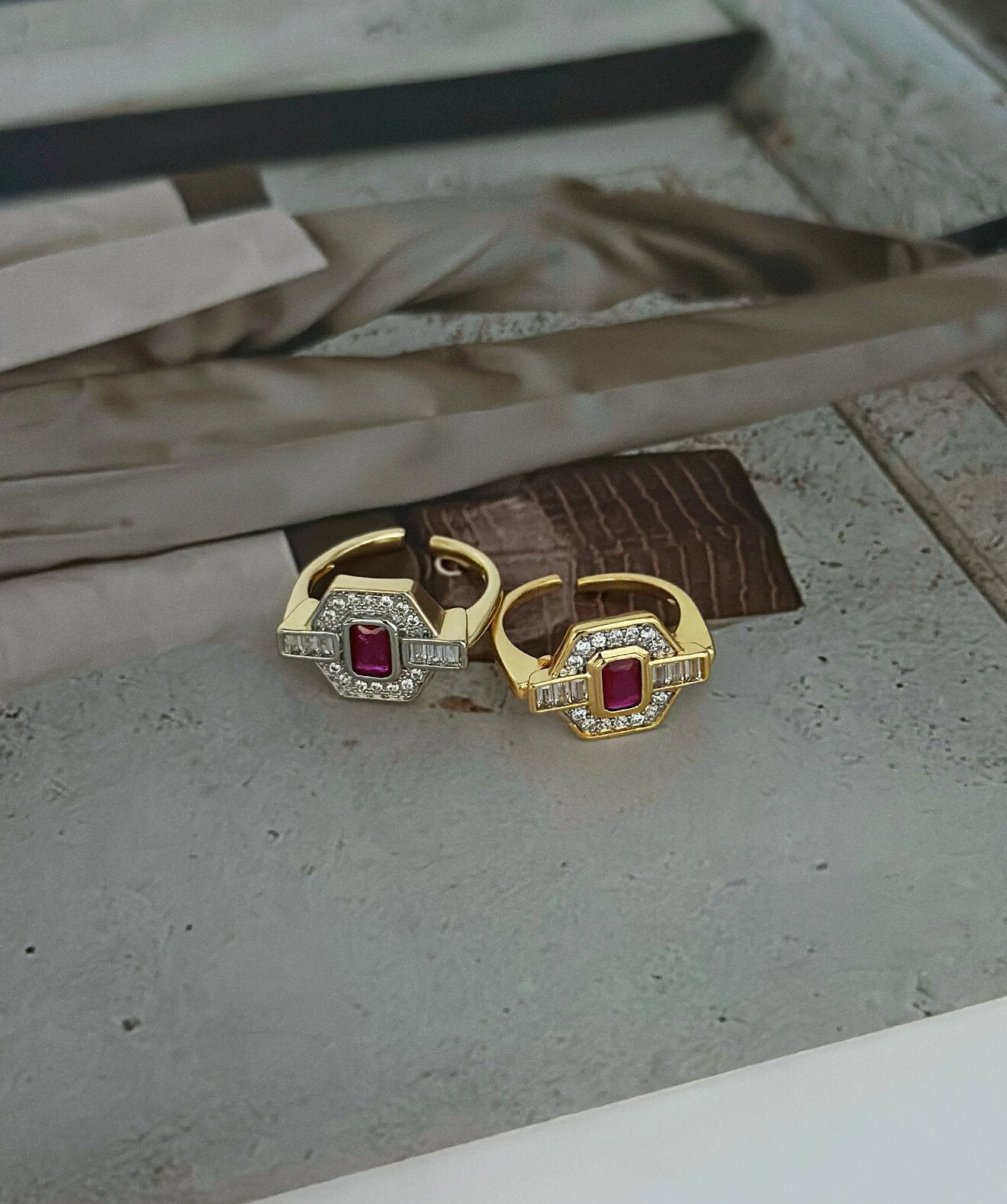 Rouge Muse Ring