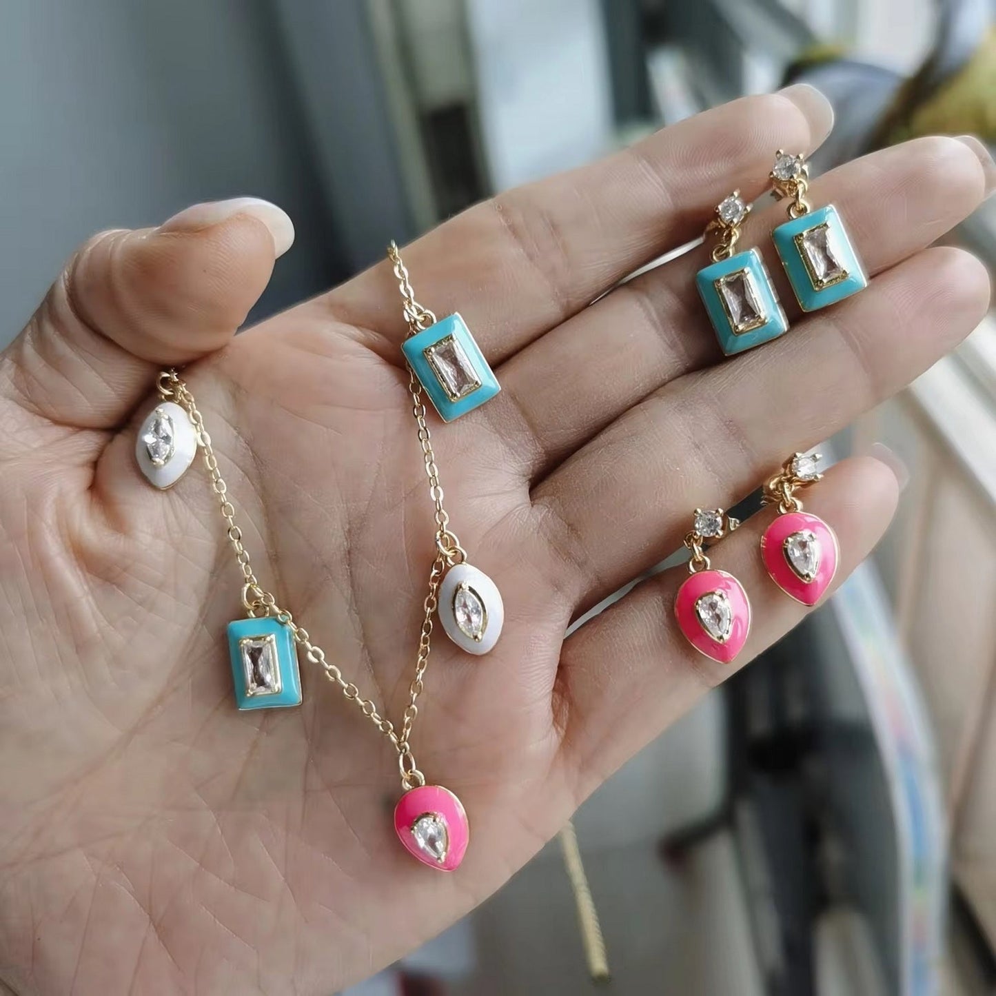 Colour Theory Chain - PINKXLUXE